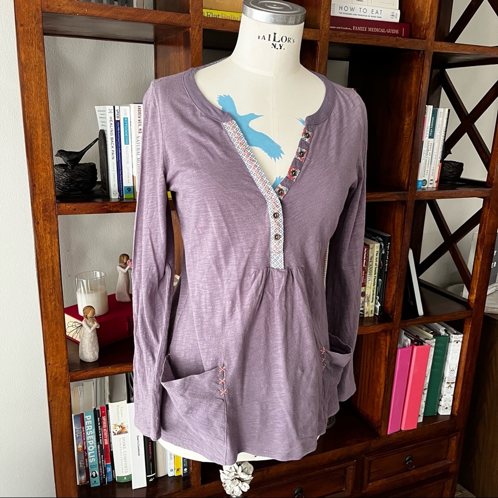 Anthro Little Yellow Button purple Henley with pockets size S